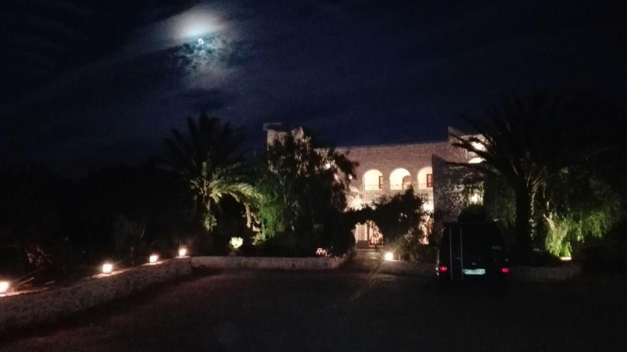 Riad Sanam Εσαουίρα Εξωτερικό φωτογραφία